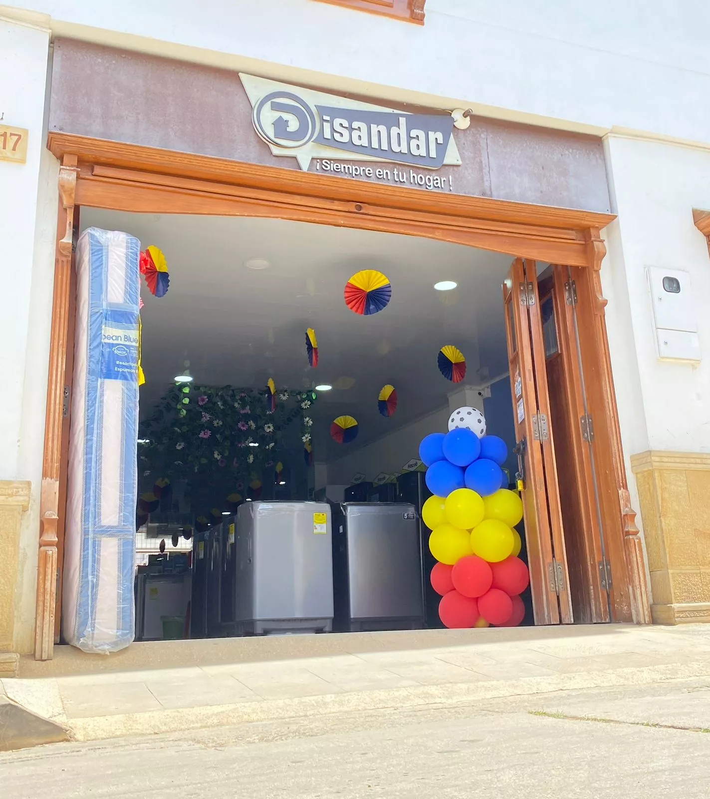 NUESTRAS TIENDAS